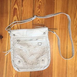 Women’s lace crossbody